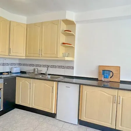 Hawaii 1st Floor Burriana, Apartment Nerja